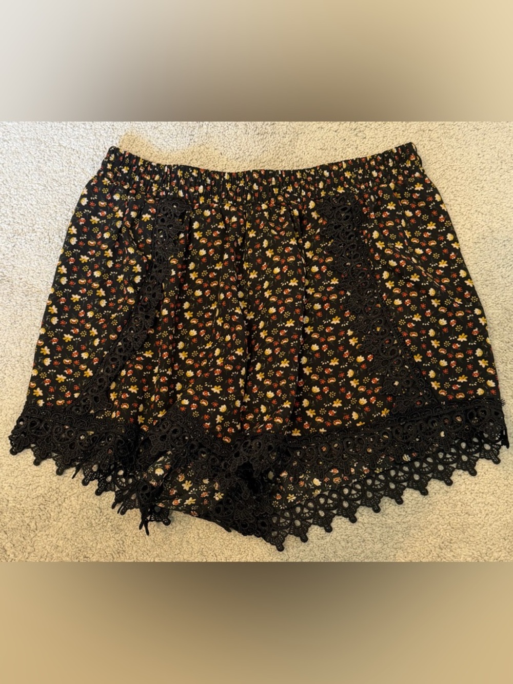 Adam Levine Floral Shorts, size XL